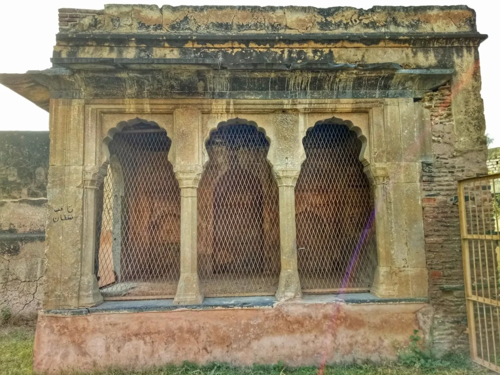 behram ki baradari, a poet's place