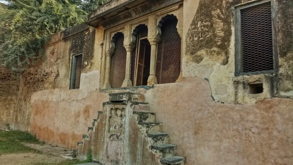 BEHRAM KI BARADARI, A POET’S PLACE