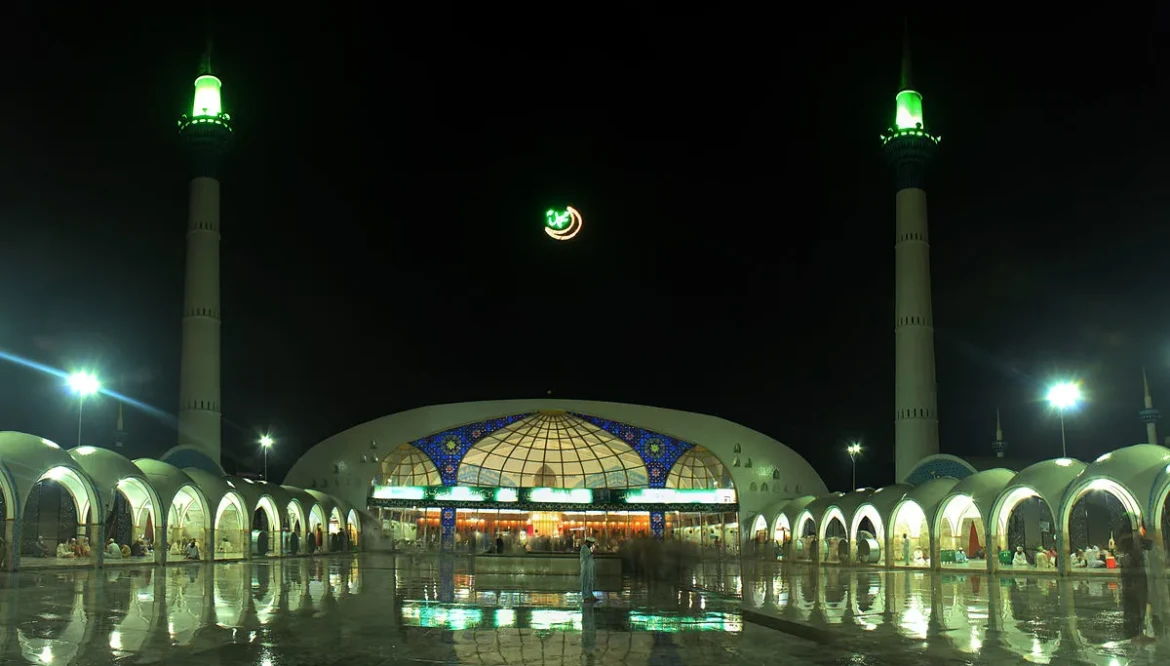 Data Darbar Lahore – A Spiritual Journey