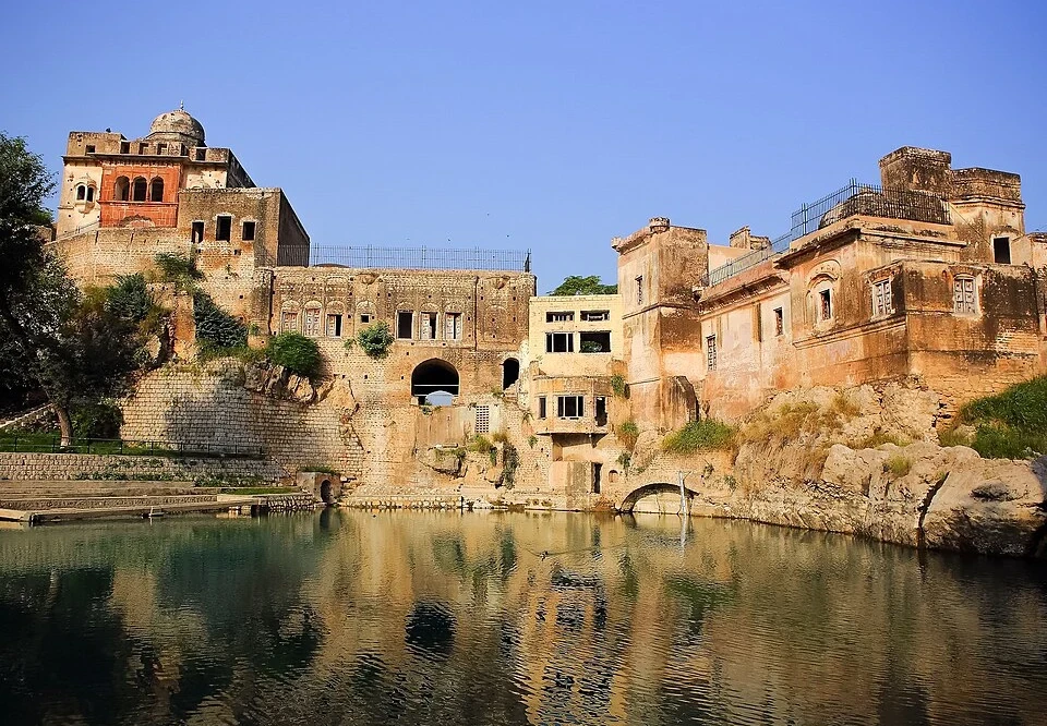 Hindu Temples in Pakistan: A Complete Travel Guide