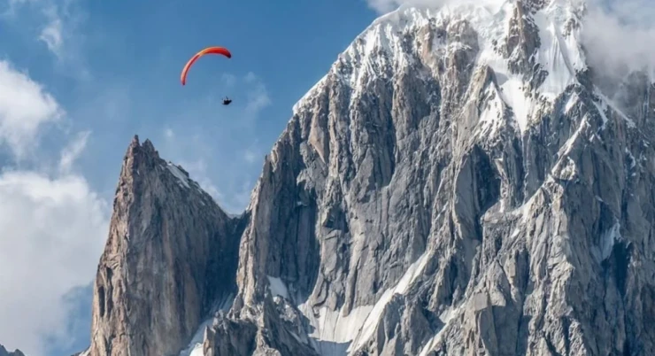 Paragliding in Pakistan