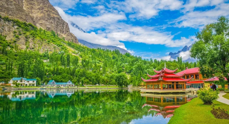 Complete Skardu Travel Guide 2026 – Places, Hotels & Travel Tips