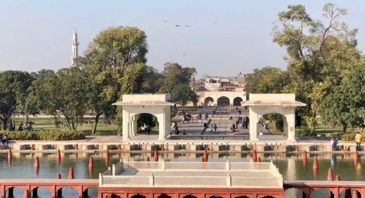 Shalimar Garden: History,Location,Transport & Complete Guide