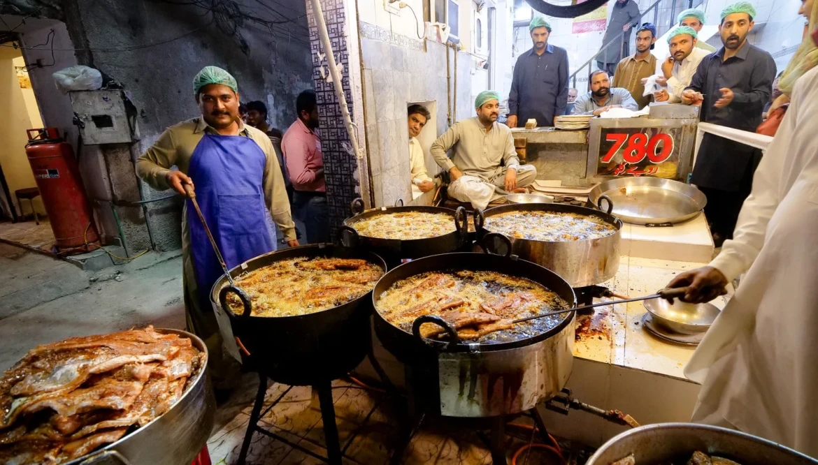 Famous Food in Lahore: A Complete Food Lover’s Guide